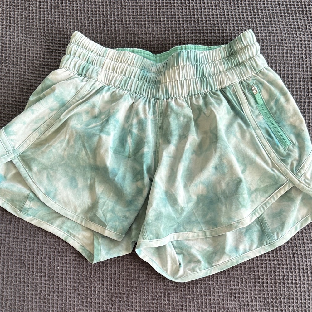 lululemon Hotty Hot shorts